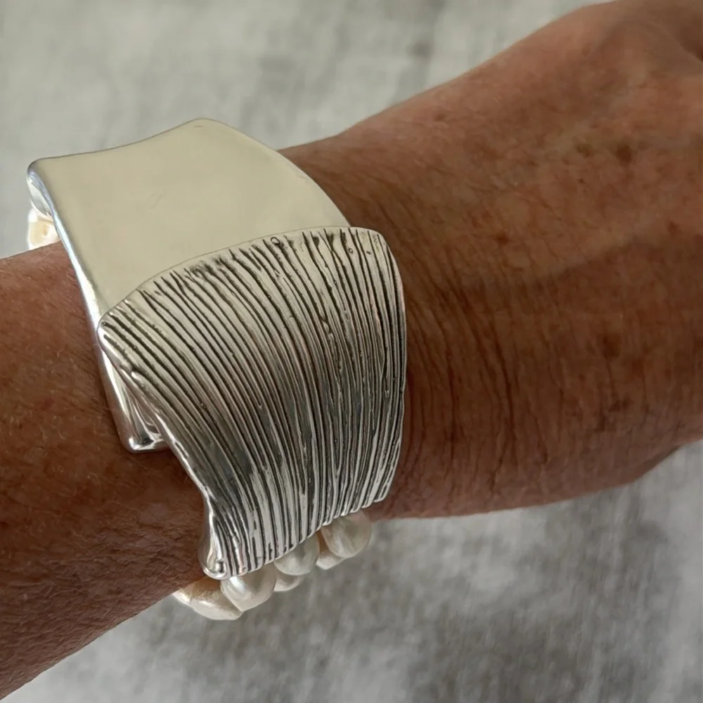 E&L 925 Sterling Silver Israel Fresh Water Pearl Electroform Magnetic Bracelet